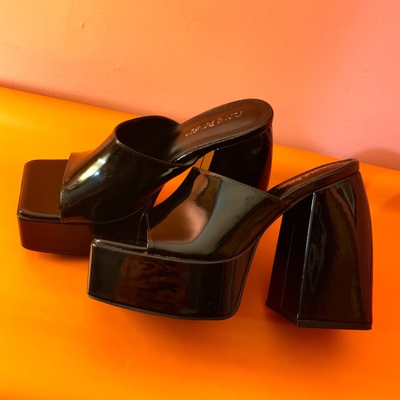 Public Desire Black, Faux Patent Leather Platform Square-Toe Mules Women's 8 - Picture 2 of 11
